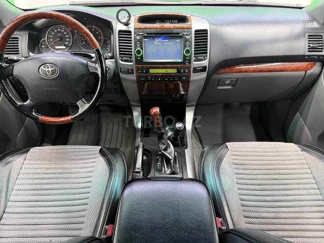 Toyota Land Cruiser Prado-9
