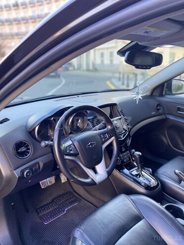 Chevrolet Cruze-9
