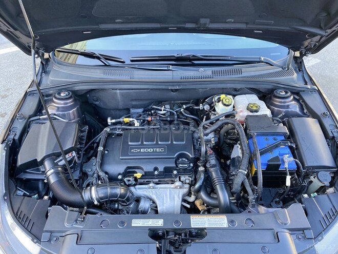 Chevrolet Cruze-16