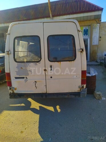 Ford Transit-2