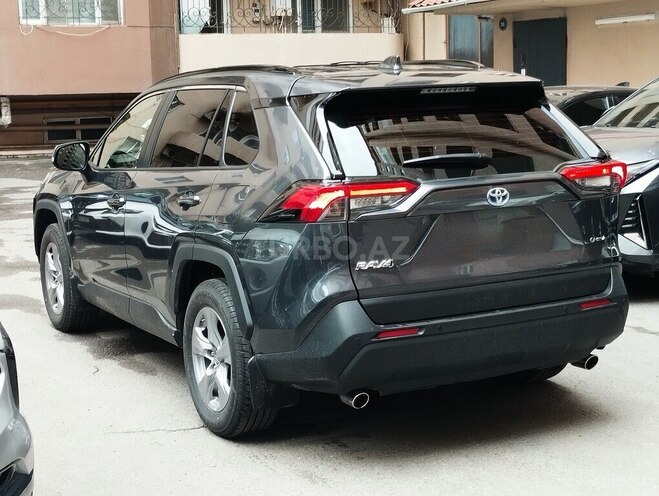 Toyota RAV4 2025, 10,000 km - 2.5 л - Bakı