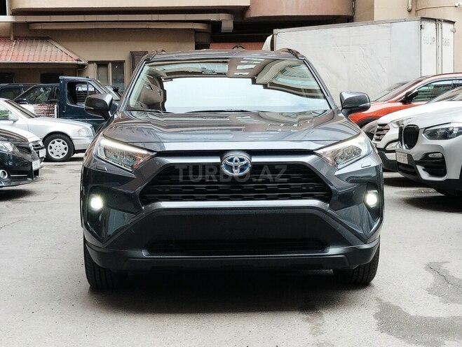 Toyota RAV4 2025, 10,000 km - 2.5 л - Bakı