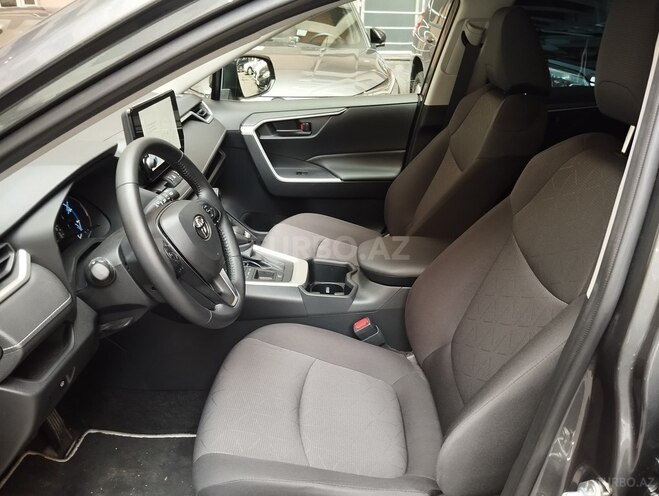 Toyota RAV4 2025, 10,000 km - 2.5 л - Bakı