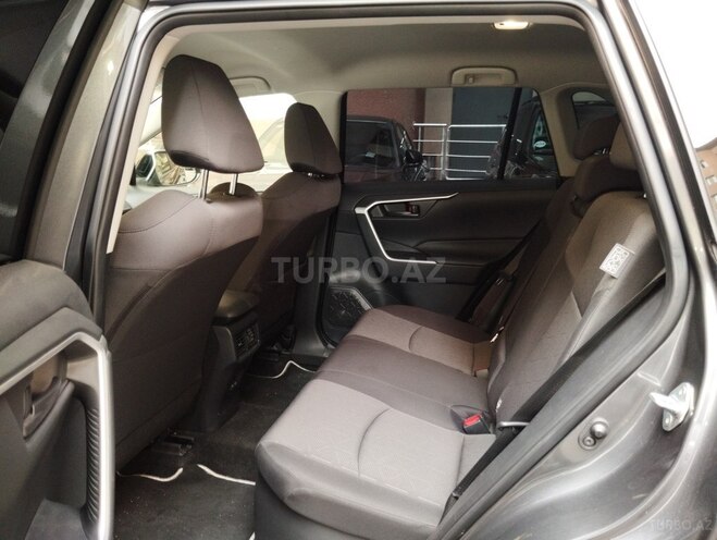 Toyota RAV4 2025, 10,000 km - 2.5 л - Bakı