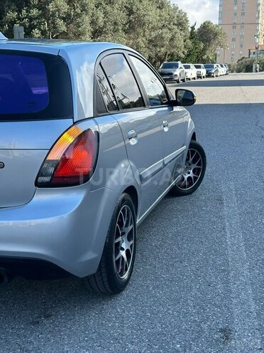 Kia Rio-5