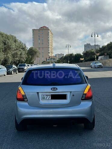 Kia Rio-9