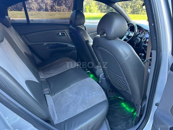 Kia Rio-13