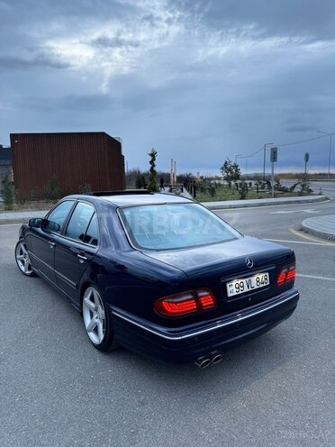 Mercedes E 240-14