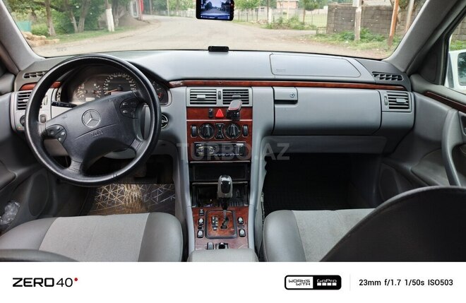Mercedes E 220-6