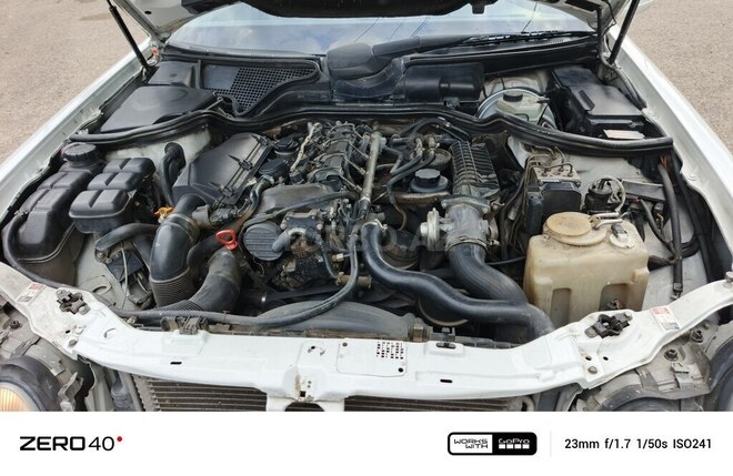 Mercedes E 220-9