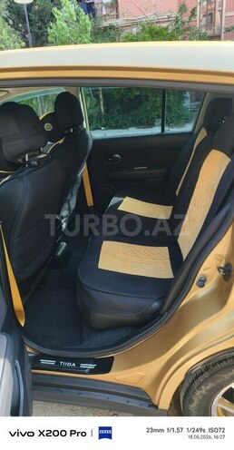 Nissan Tiida-7