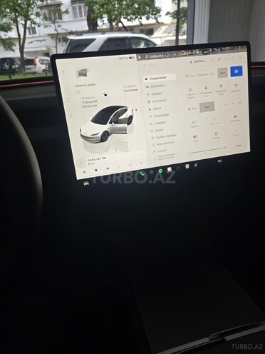 Tesla Model 3-7