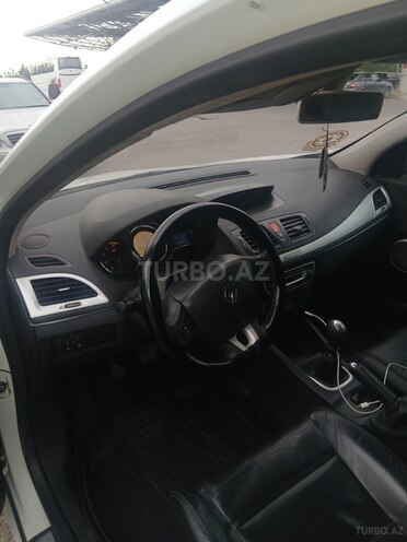Renault Megane-2