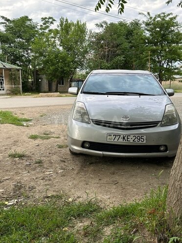 Toyota Prius-1