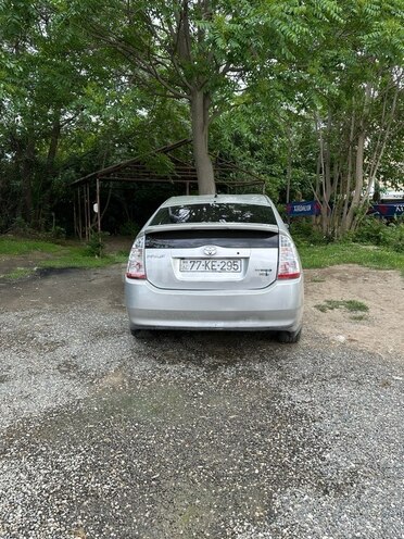 Toyota Prius-6