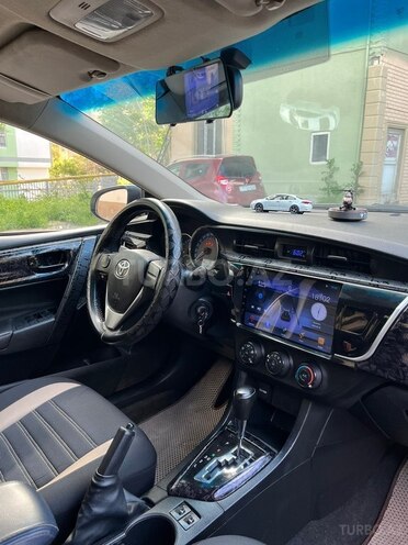 Toyota Corolla-9