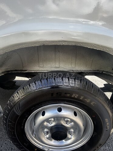 Ford Transit-9