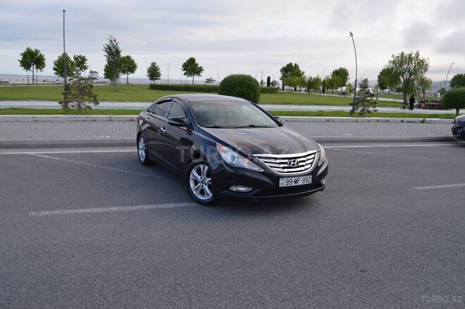 Hyundai Sonata-14