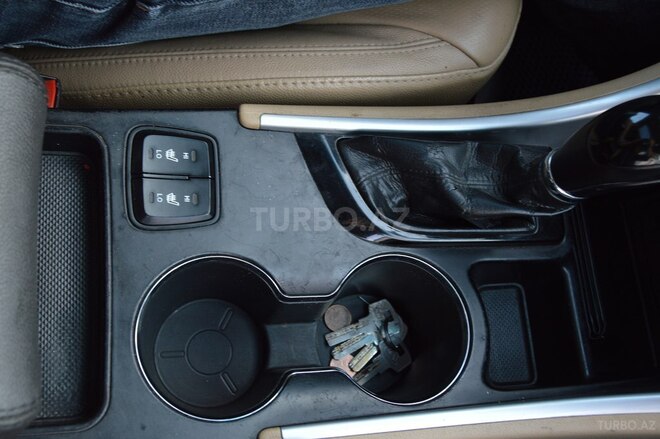 Hyundai Sonata-17