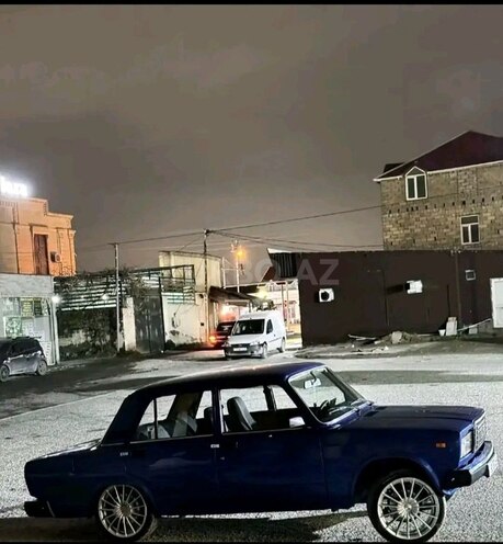 LADA (VAZ) 2107-5
