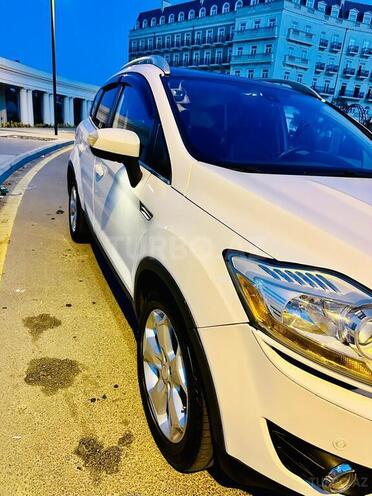 Ford Kuga-2