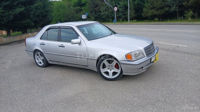 Mercedes C 200-2