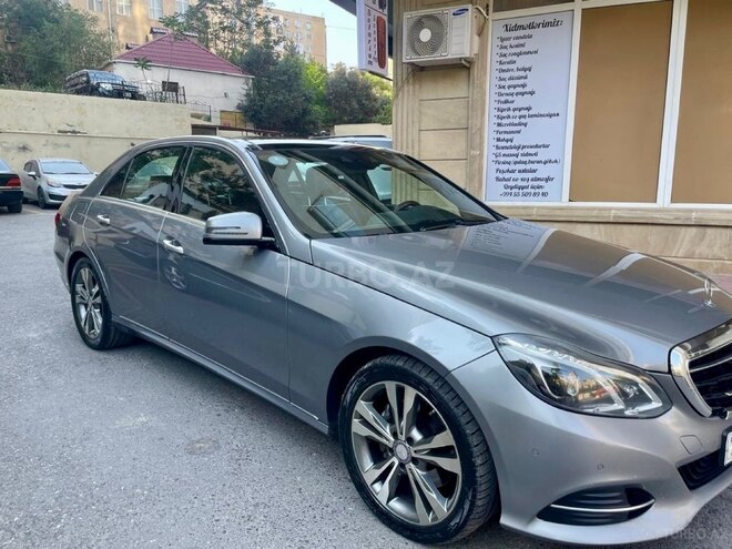 Mercedes E 350 4MATIC-3