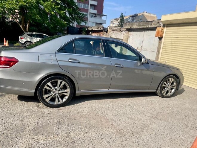 Mercedes E 350 4MATIC-8