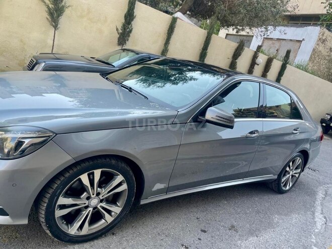 Mercedes E 350 4MATIC-4