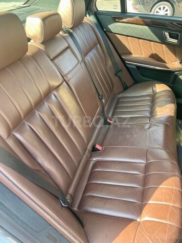 Mercedes E 350 4MATIC-14