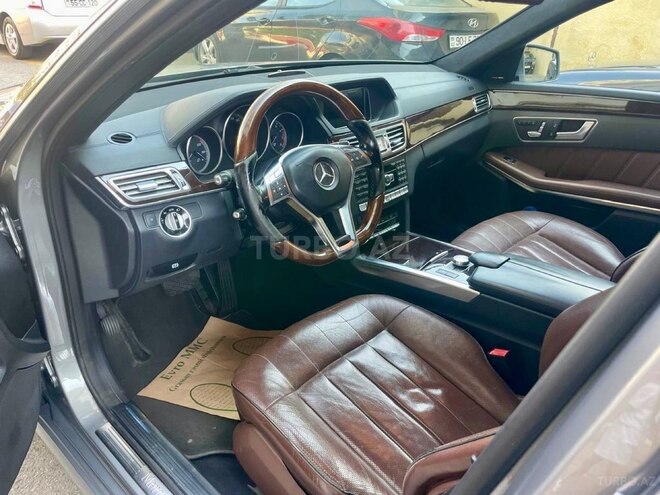 Mercedes E 350 4MATIC-10