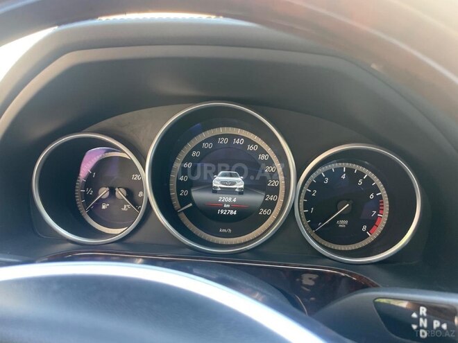 Mercedes E 350 4MATIC-15