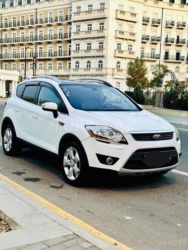 Ford Kuga-12