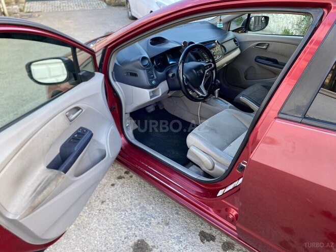 Honda Insight-4