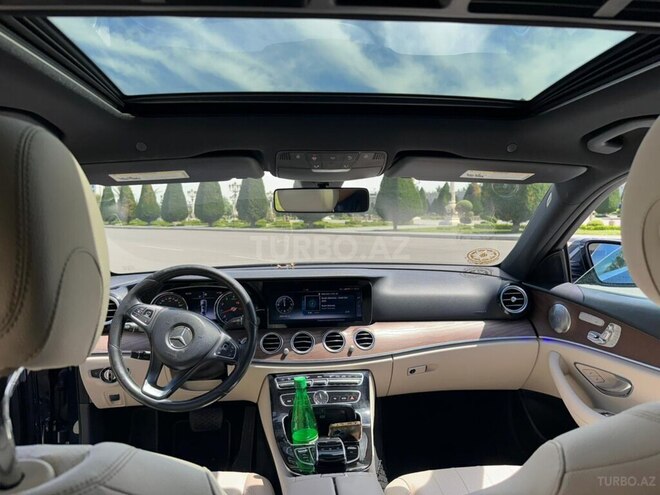Mercedes E 300-12