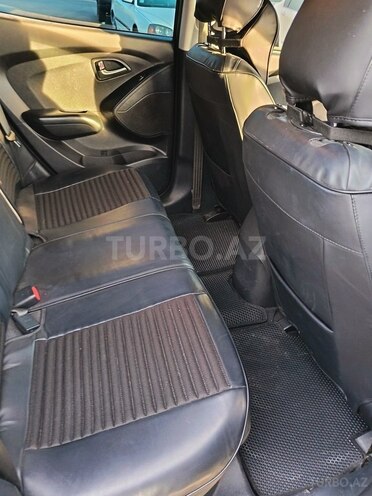 Hyundai ix35-6