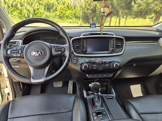 Kia Sorento-5
