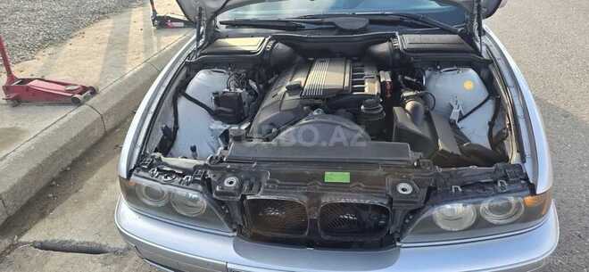 BMW 520-10