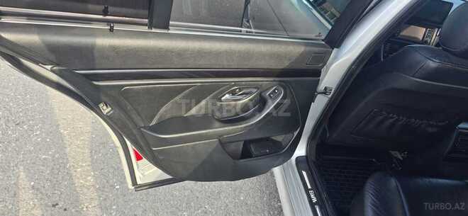 BMW 520-12