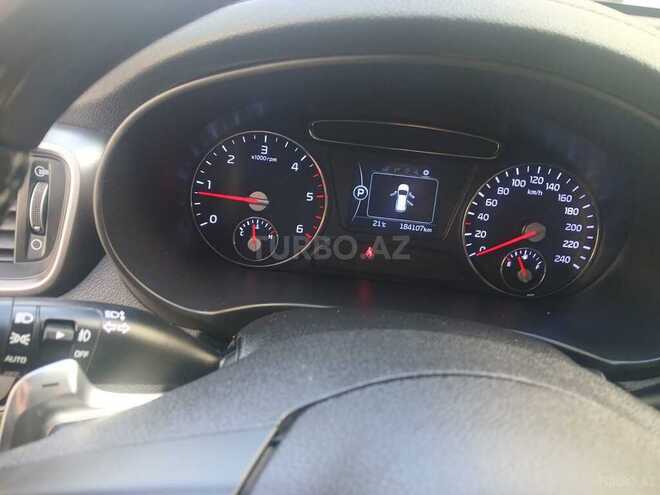 Kia Sorento-8