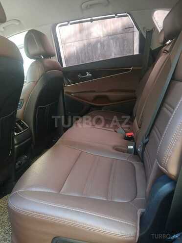 Kia Sorento-12