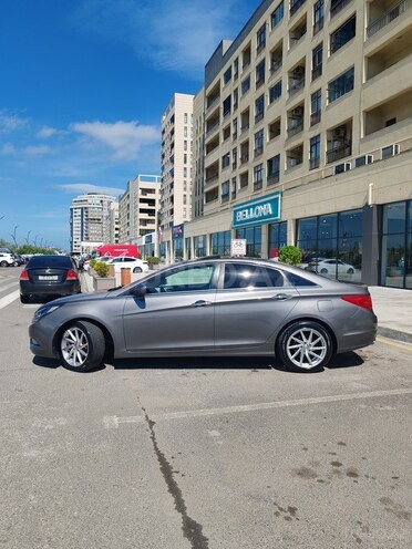 Hyundai Sonata-3