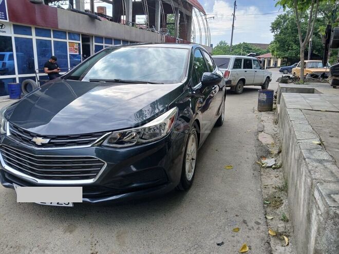 Chevrolet Cruze-1