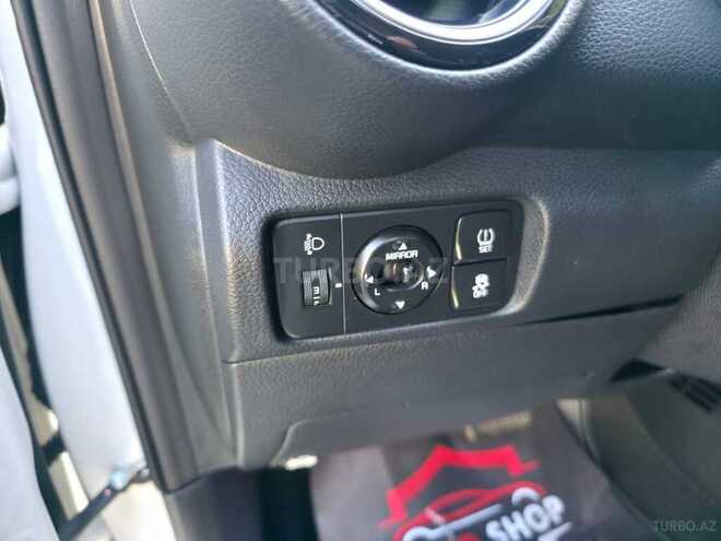 Kia Pegas-21