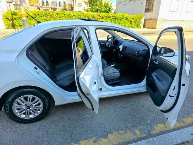 Kia Pegas-10