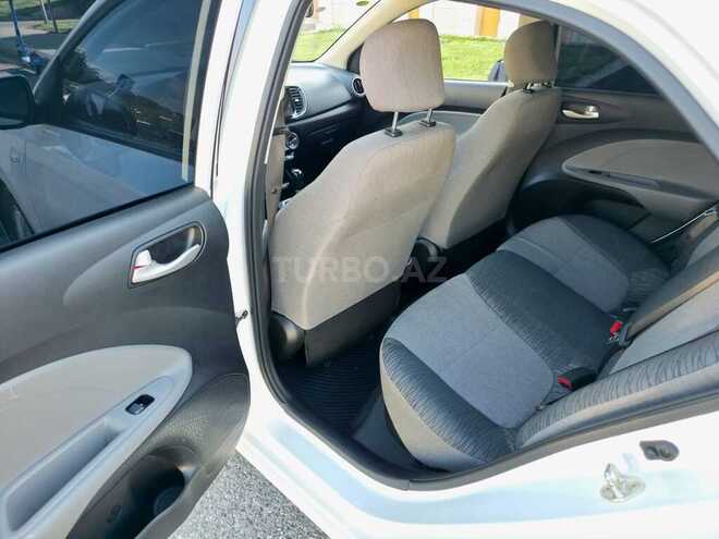 Kia Pegas-16