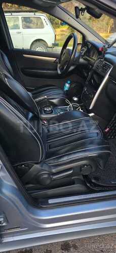 Mercedes B 180-6