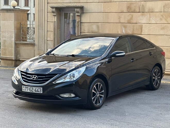 Hyundai Sonata-5