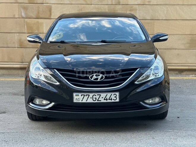 Hyundai Sonata-1