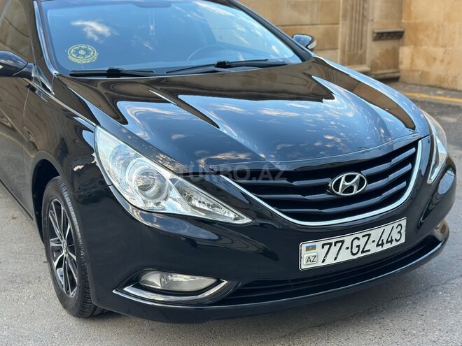 Hyundai Sonata-6
